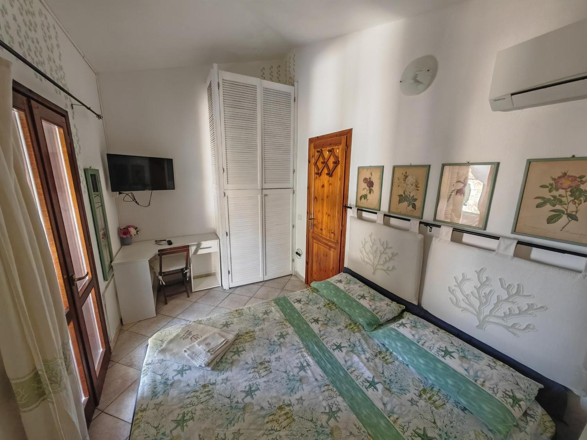 Da Teresa Bed & Breakfast San Teodoro  Cameră foto